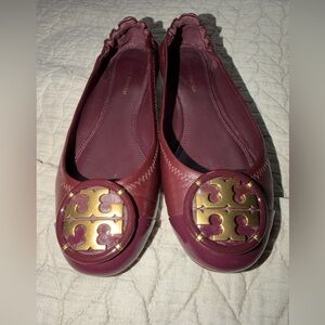 Tory Burch Women's Maroon multi Logo Ballet Flats size 5